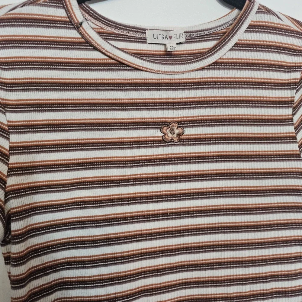 Ultra Flirt Striped XLarge Y2K Style‎ Slim Fit Short Sleeve Scalloped Hem Stripe - Picture 2 of 7